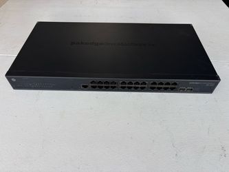 Pakedge SK-24F - 24 port network switch - used