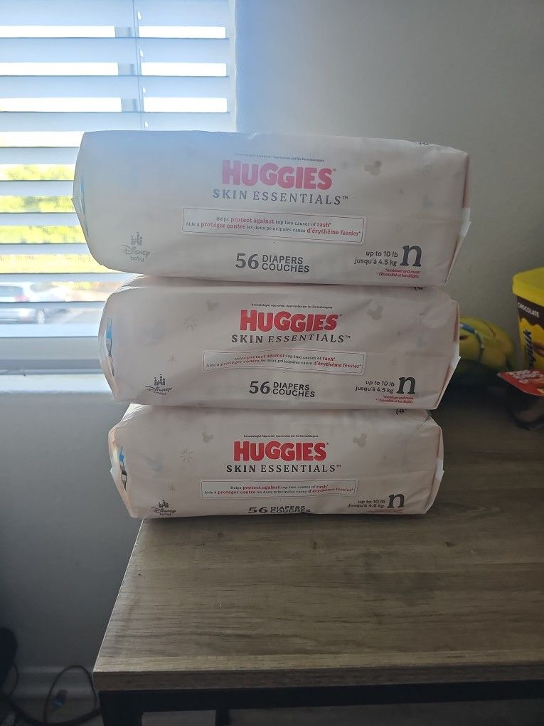 Huggies Skin Essentials
