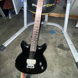 First Act Guitar ME4002