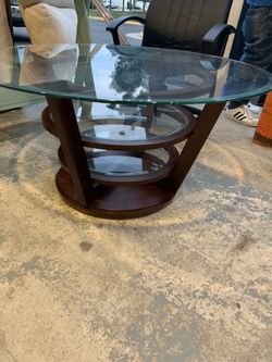 Glass too coffee table