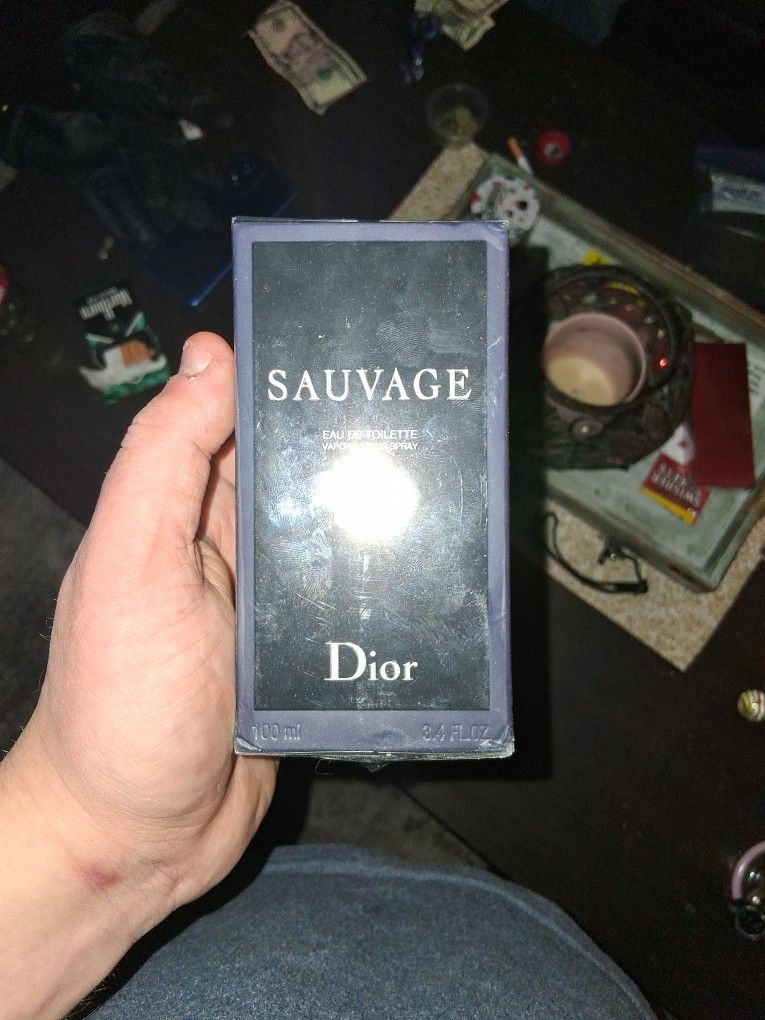 Versace And Dior Sauvage Cologne