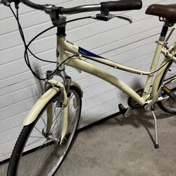 Schwinn Schwinn quality fifth avenue hybrid bike/ With Kemimoto Storage Bag With Rain Cover 