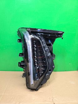 Headlight escalade IQ 2025 2026