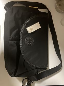 Tory Burch Messenger Diaper Bag for Sale in Henderson NV OfferUp