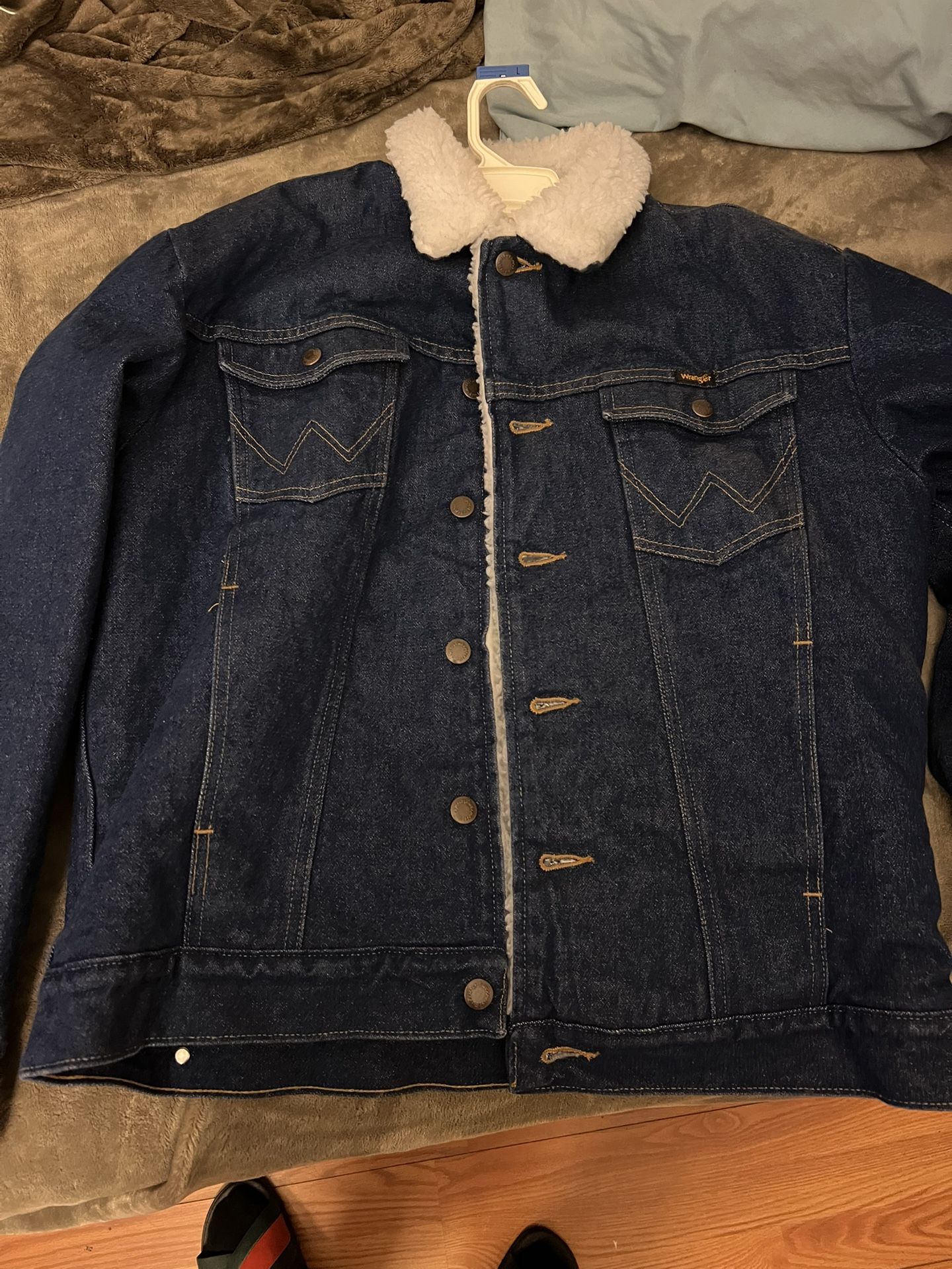 Wrangler Sherpa Jacket (Size M)
