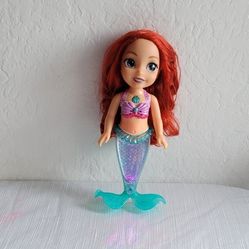 Disney Princes The Little Mermaid Sing Doll /toy /Toys  In Great Condition. Used