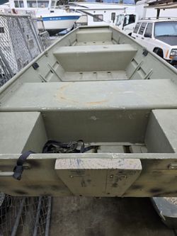 1436 Tracker Topper Jon Boat