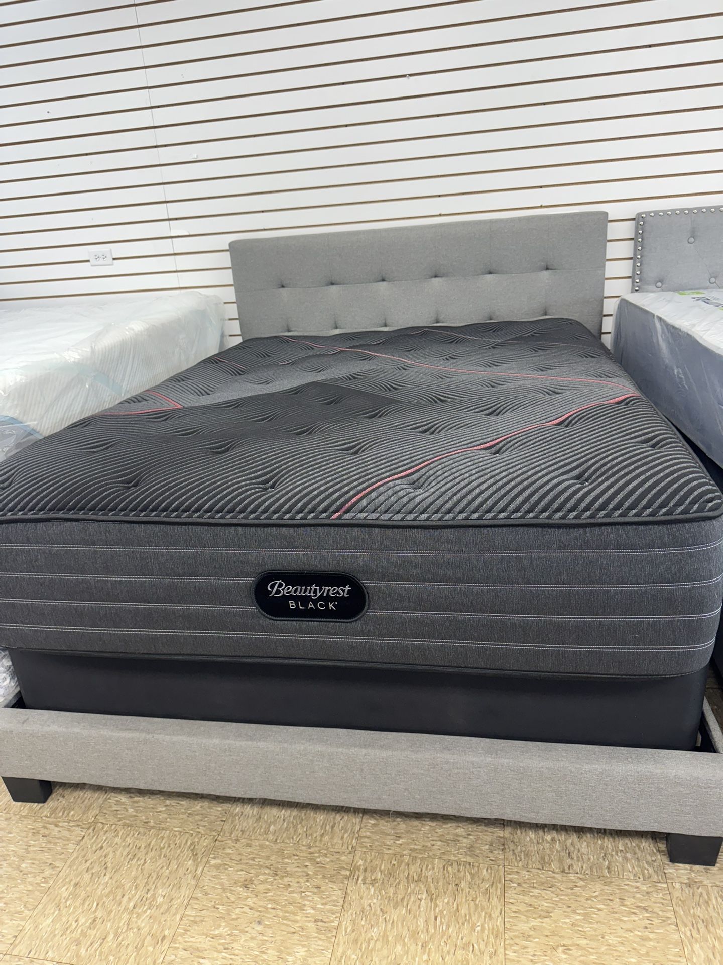 Beauteyrest Black Queen Size Mattress $599 Only