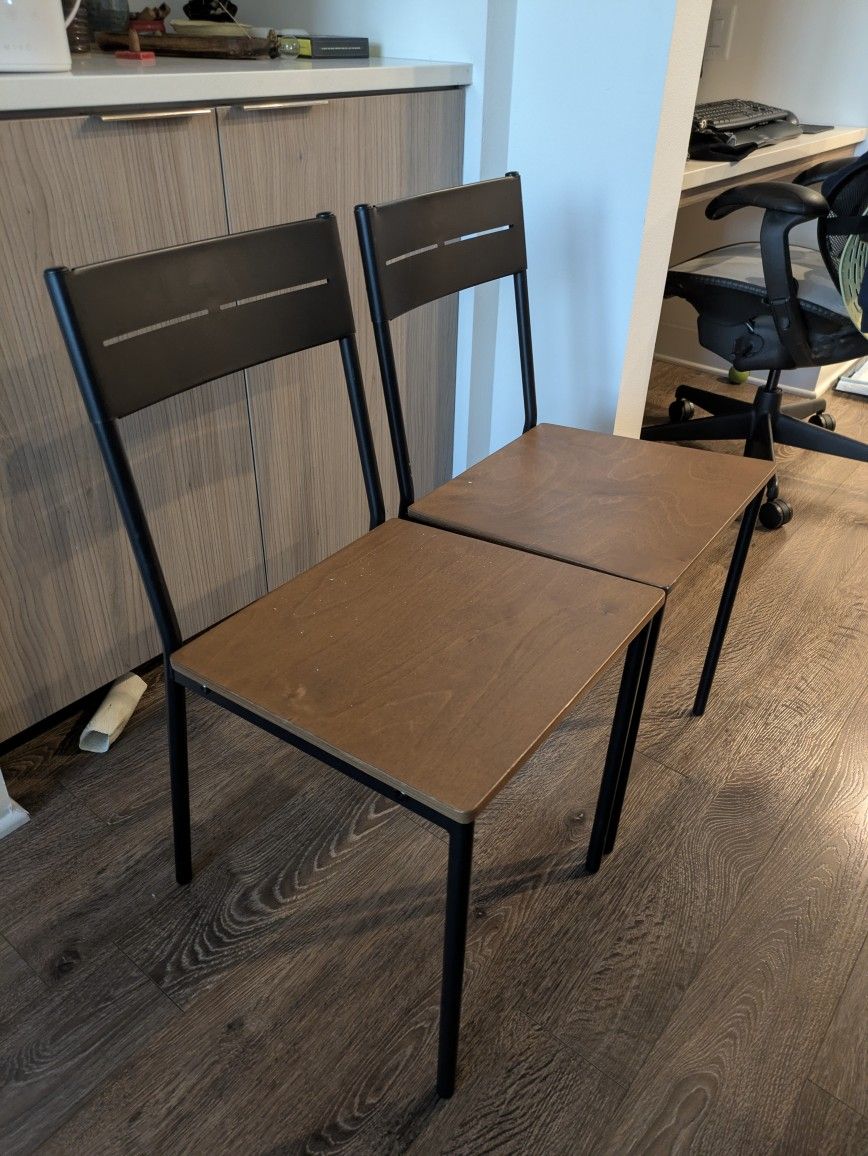 Wood Table With 2 Chairs