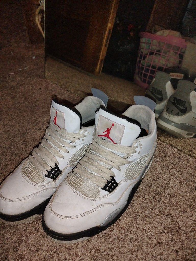 Jordan 4 White Cement 9.5 Men's