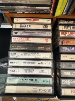 30 Cassettes and Cassette Organizer