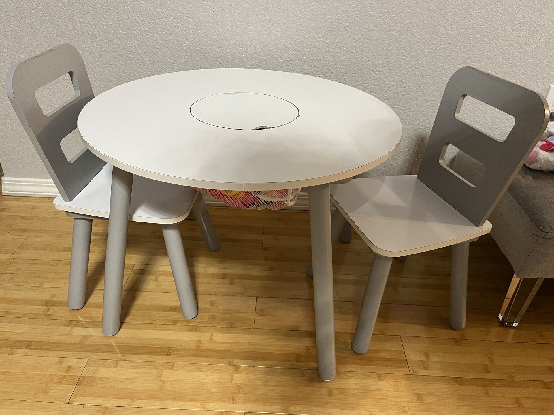 Kids Craft Table And 2 Chairs 