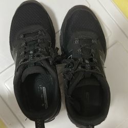 New Balance- Shoes For Crews