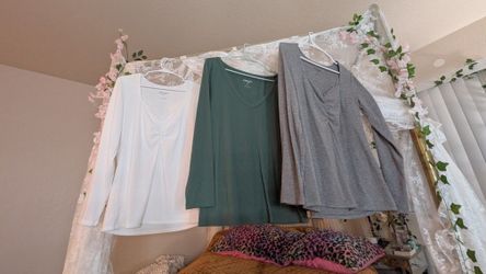 Women's Tops