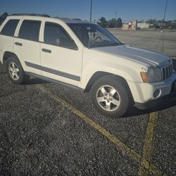 2005 Jeep Cherokee