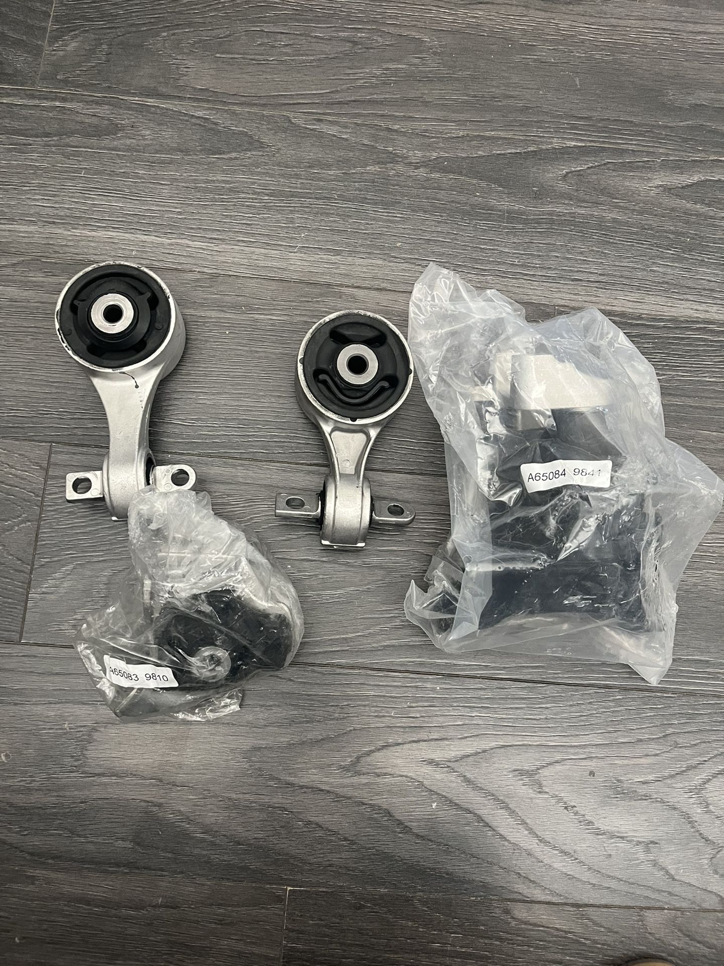 Honda Civic/Acura ILX 2.4L Motor Mounts