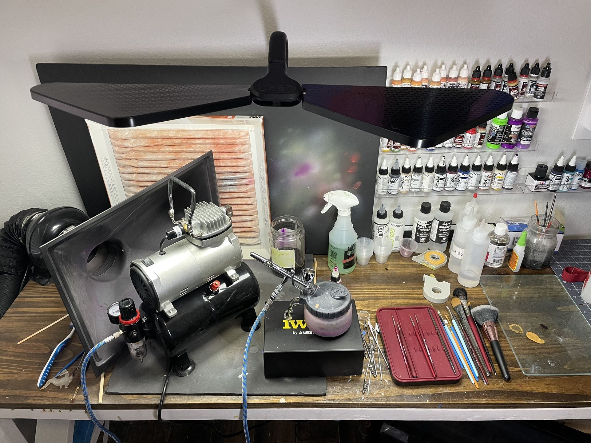 Iwata Eclipse Airbrush & Paint Studio Bundle – Professional Setup