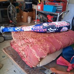 New York  Baseball Bat