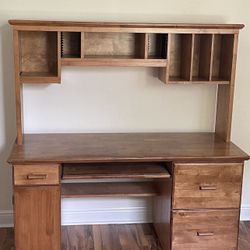 Wooden Desk, Great Shape! 