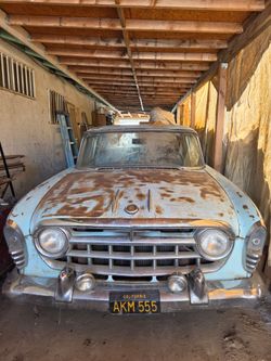 Vintage Rambler Classic Car – Barn Find