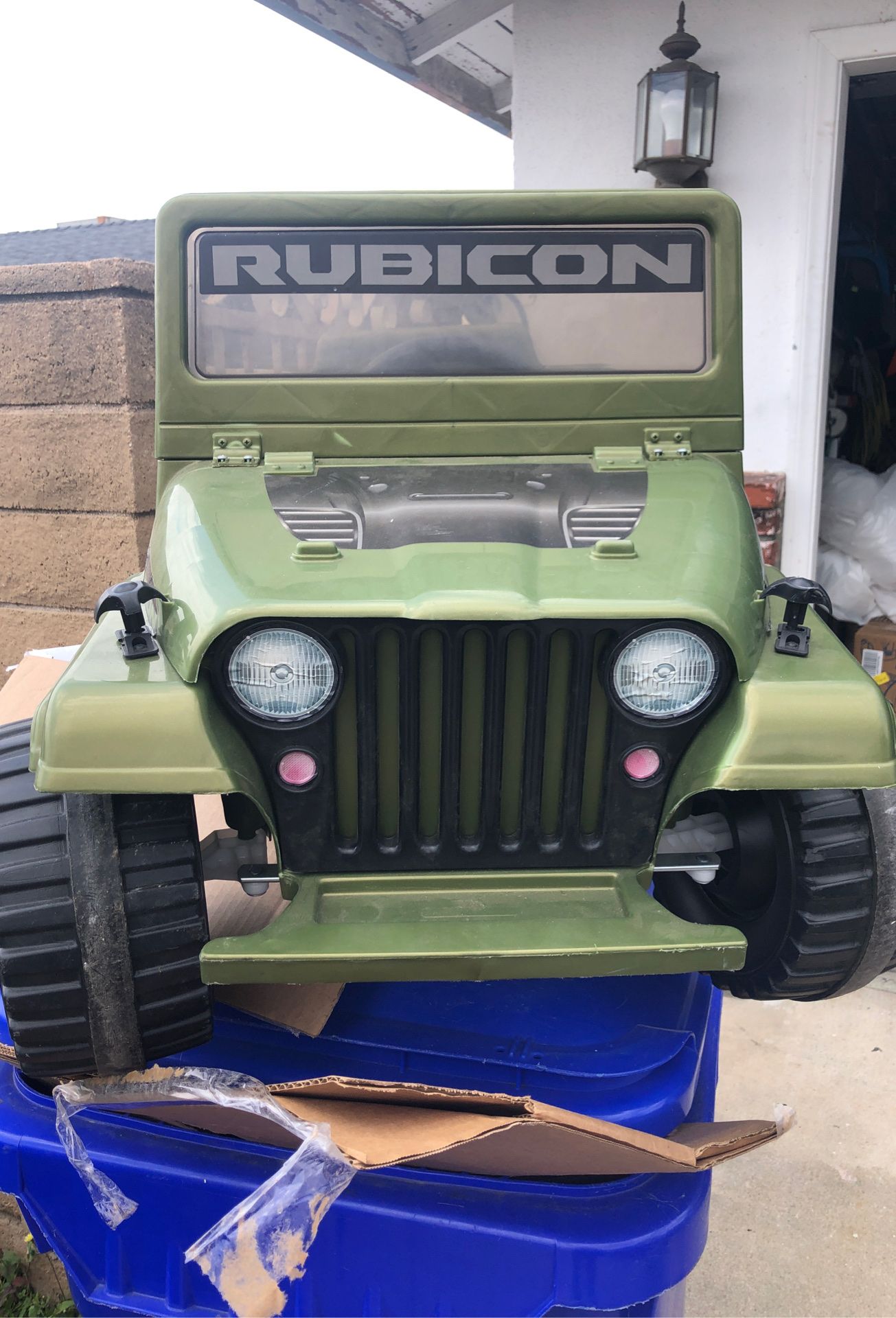 6v Jeep rubicon powerwheels