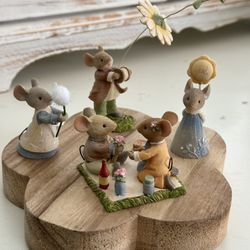 Enesco Tails With Heart Mice Picnic Spring Figurine Set