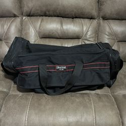 DRAKKAR NOIR BLACK DUFFEL BAG (GREAT CONDITION)PICK UP TODAY!!!