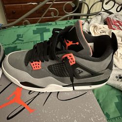 Air Jordan 4 Retro 