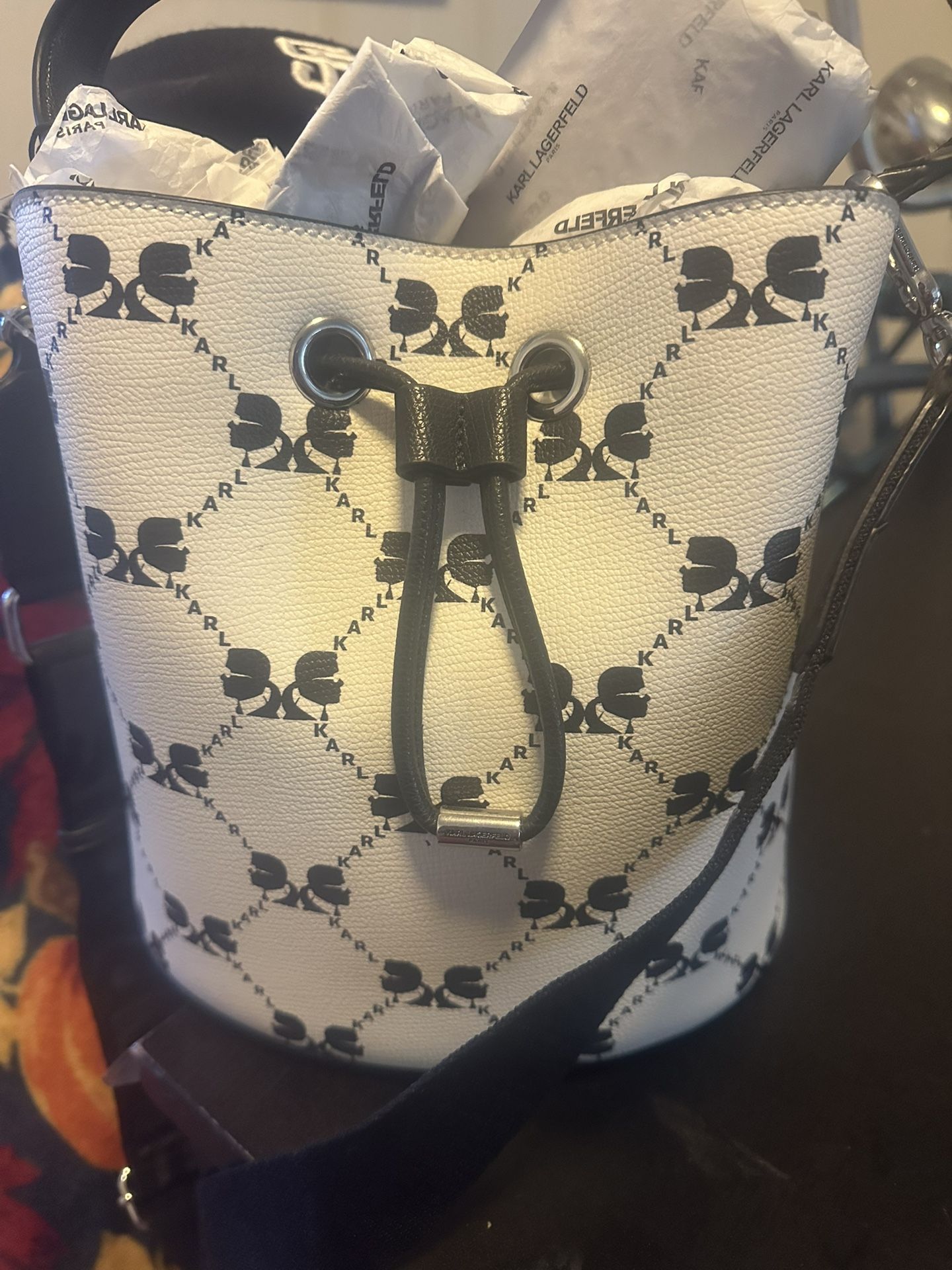 K-Lagerfeld Purs_e 🖤