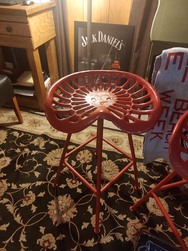 Tractor Seat Red Iron Backless Bar Chair
