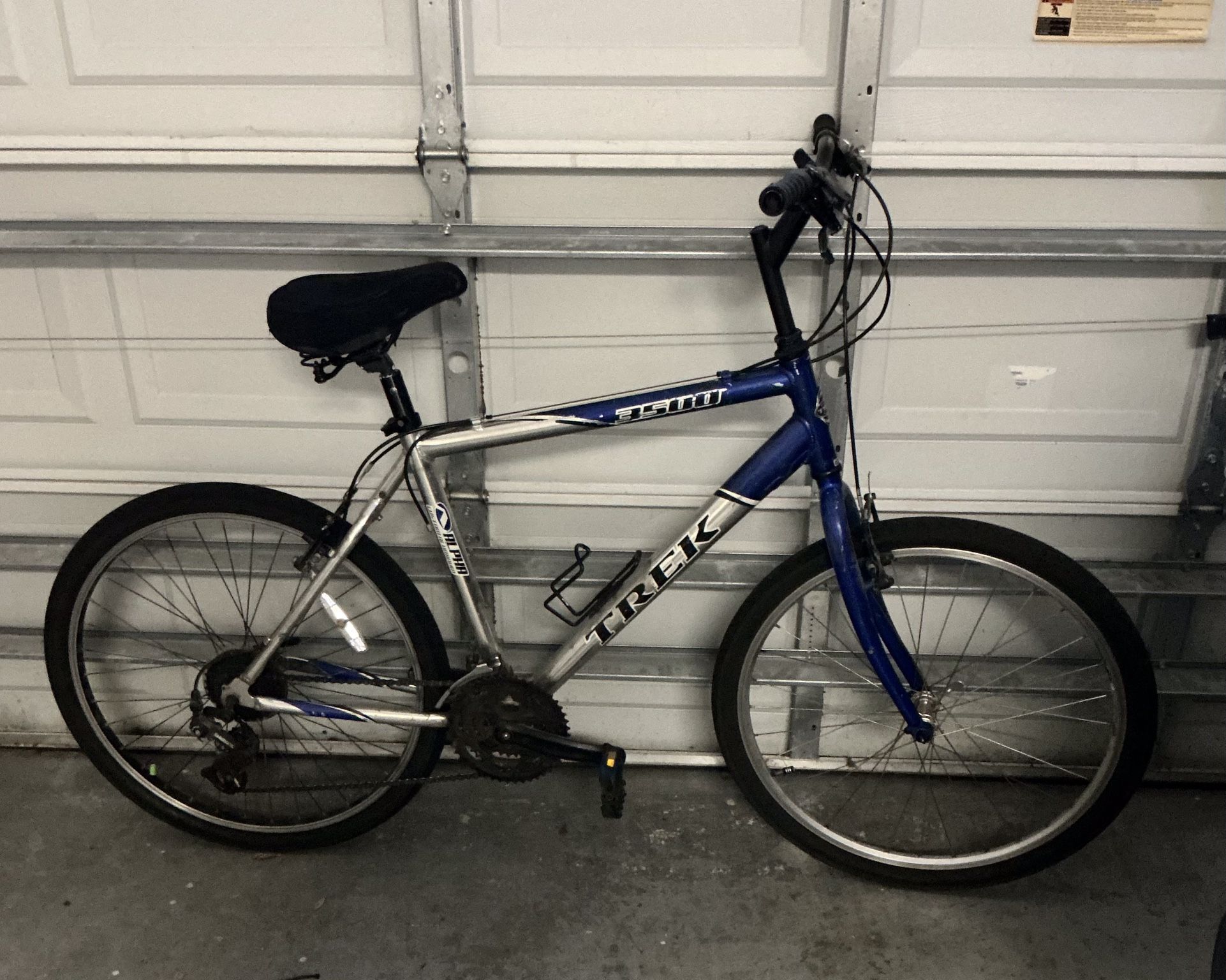 Men’s Trek Mountain Bike