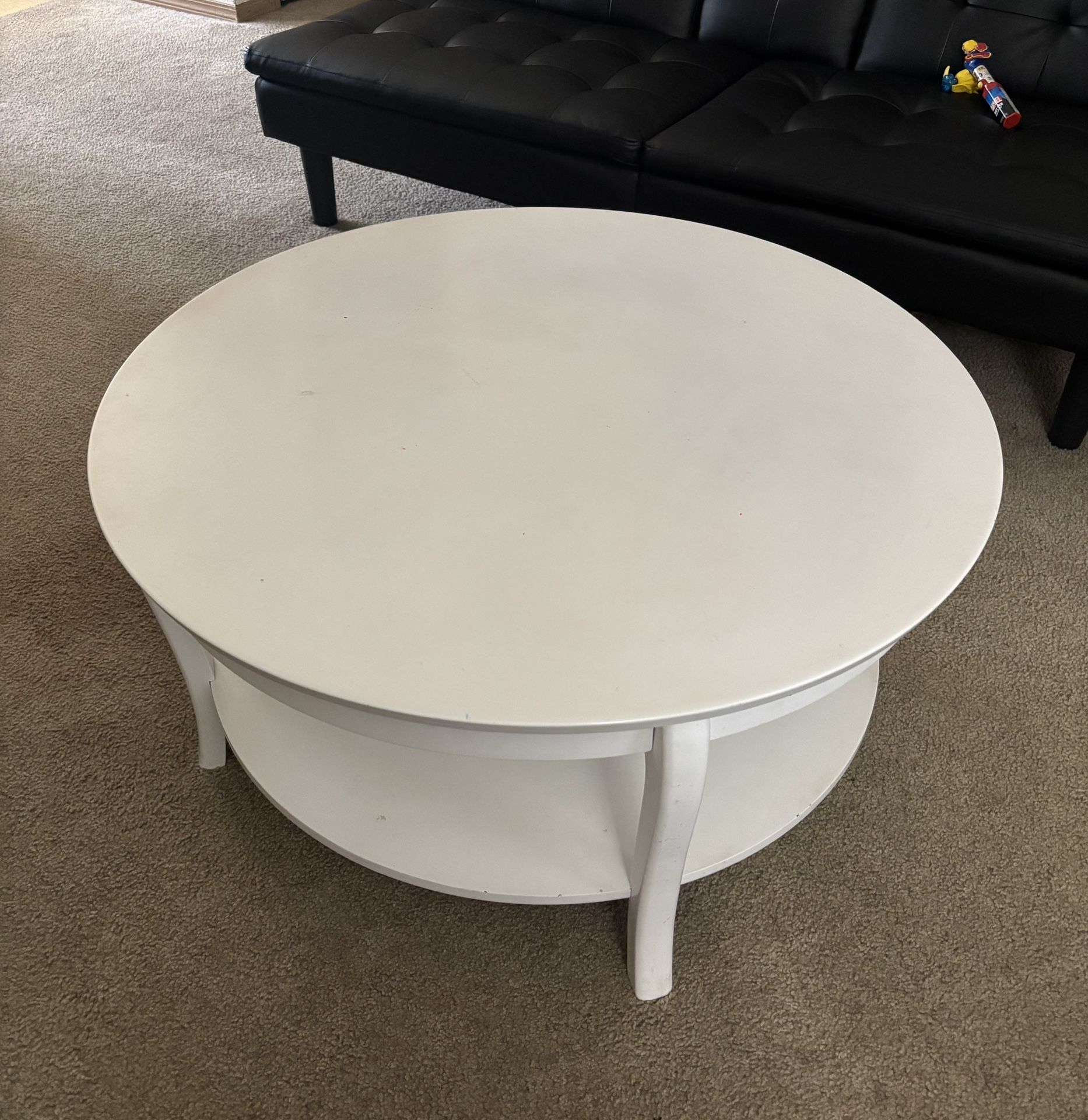 White Round Wood Top Coffee Table with Shelf