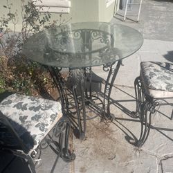 Heavy Outdoor Table And Chairs