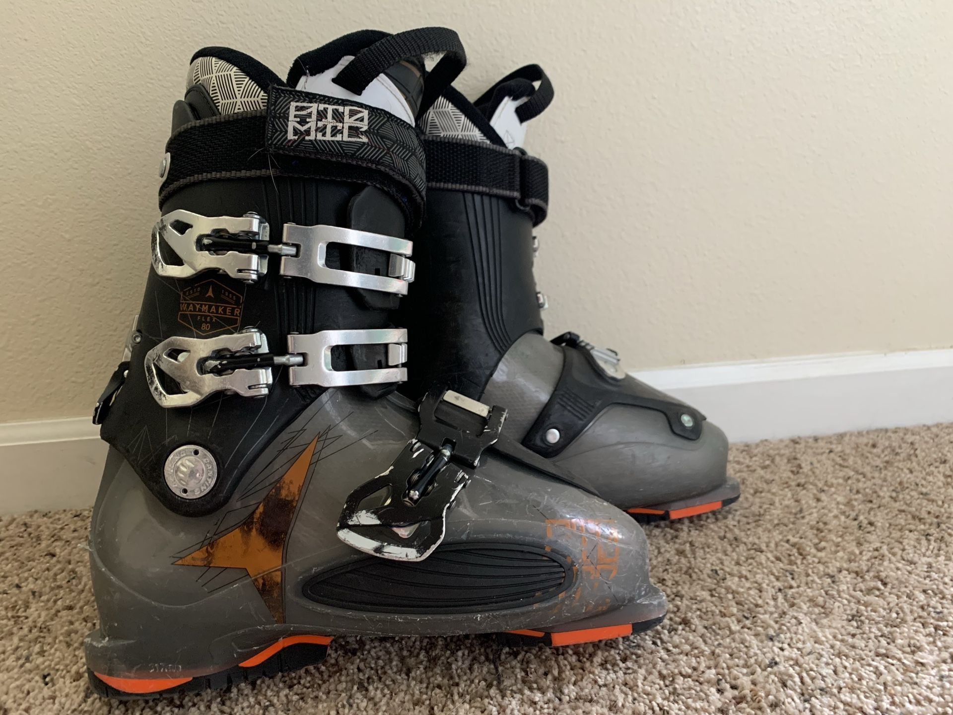 Atomic Ski Boots