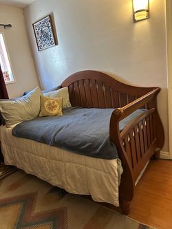 Solid Wood Twin Sleigh Daybed + Twin Trundle Roll-Out Bed