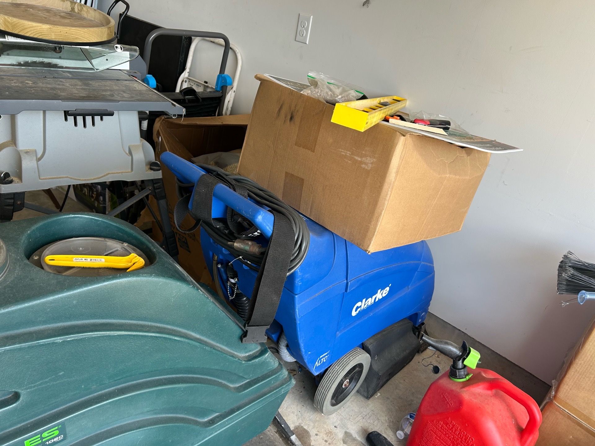 Alto Image 20l floor finishing/ scrubber machine