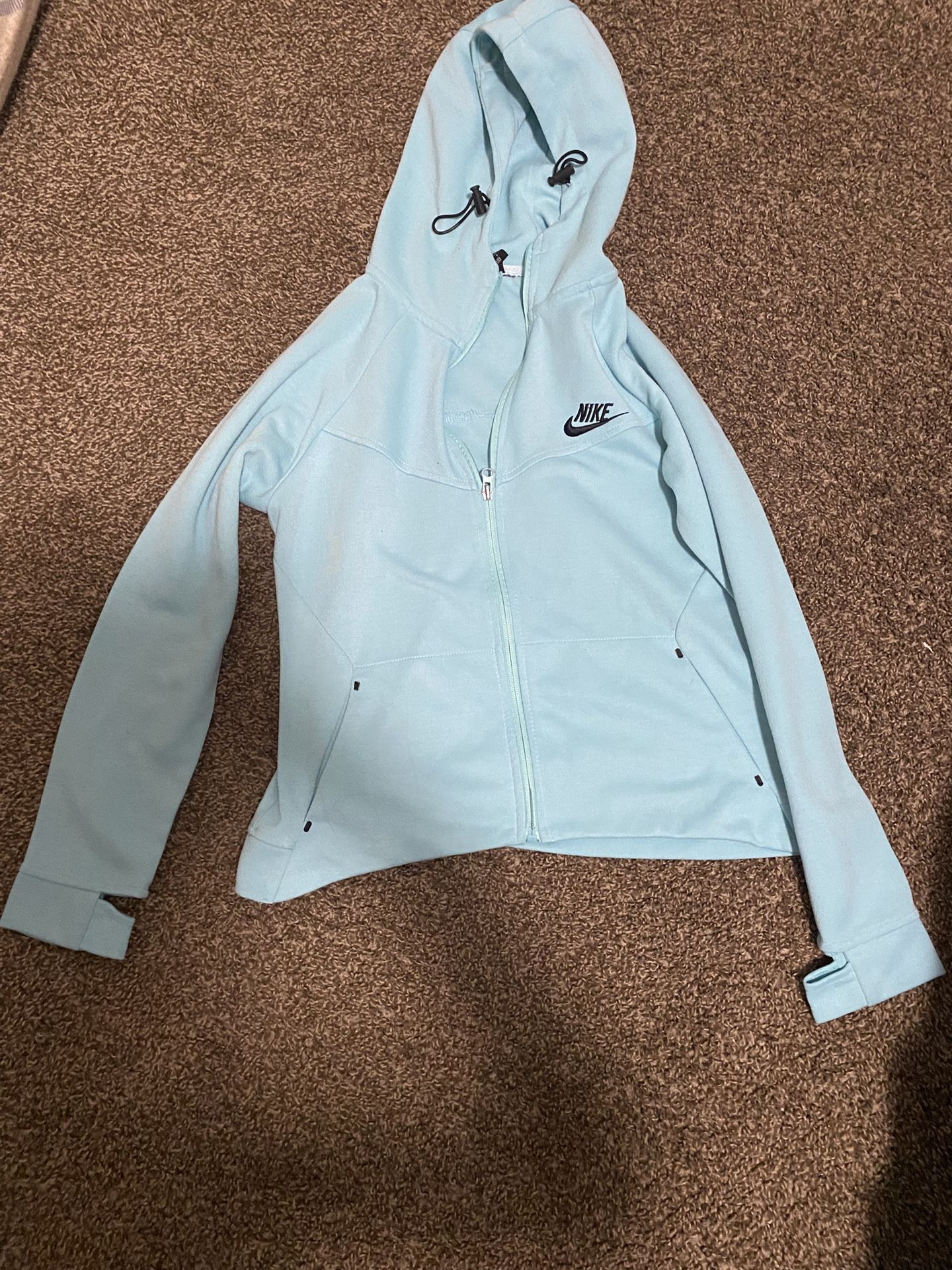 Nike Tech .(girls )