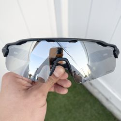 New Oakley Designer Sunglasses Radar Path EV Black Silver 