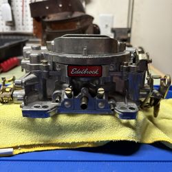 Edelbrock 1405 Carburetor
