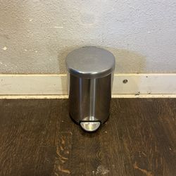 simplehuman Bathroom 4.5L Round Step Trash Can  