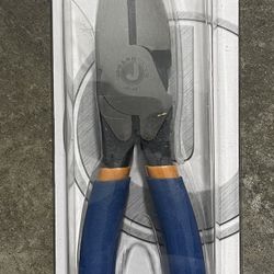 Pliers