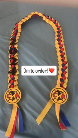 Graduation leis