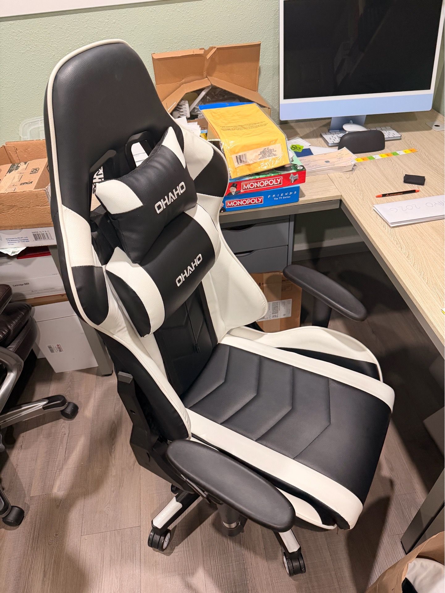 Gaming chair