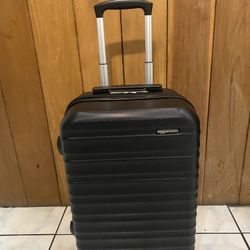 Carry On Spinner Luggage 
