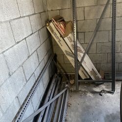 Raka Con Todos Sus Soportes