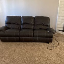 Leather Couch With 2 Recliners