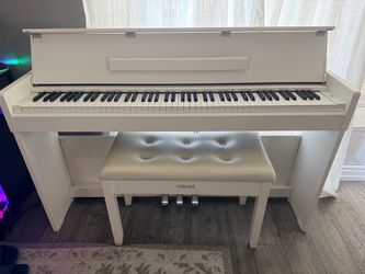 Yamaha YDP-S34 Digital Piano with Weighted Keys - Like New