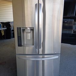 LG Refrigerator 