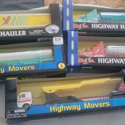 Maisto HIGHWAY movers Lot Of 5 Commercial Big Rigss 