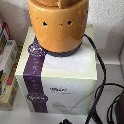 Maize scentsy warmer